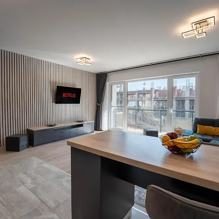 Apartment Mohost One - Stylish Retreat With Mountain Views Brasov