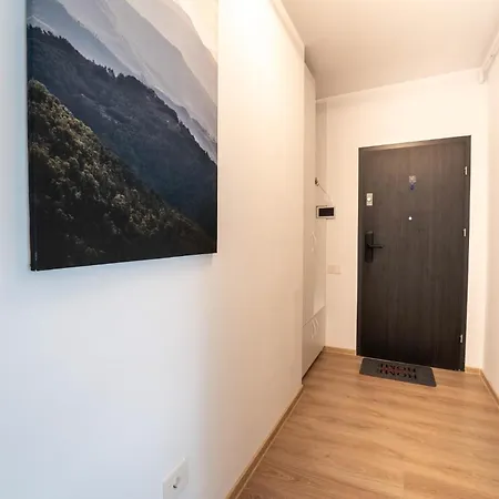 Apartment Mohost One - Stylish Retreat With Mountain Views